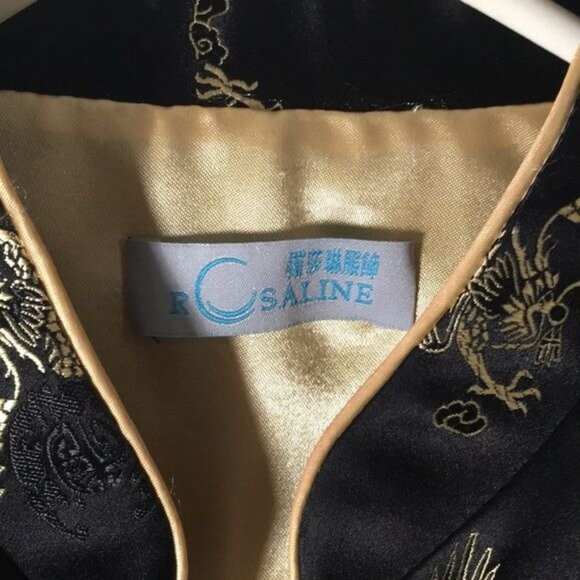 R Saline vintage Woman’s black & gold oriental look 4 button front jacket - Picture 3 of 7